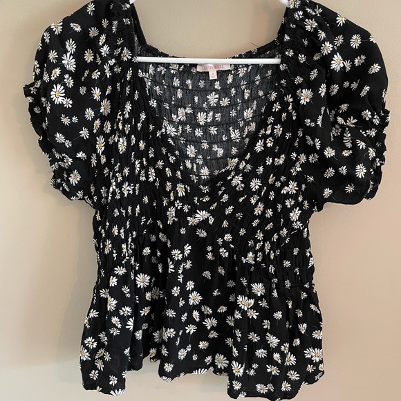 Pacsun Lottie Moss Black Daisy Smocked Peplum Top - Picture 1 of 2